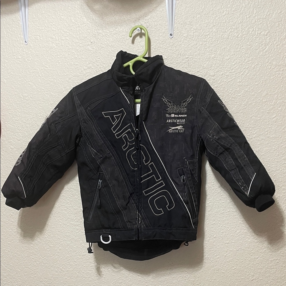 Arctic Cat Child's Team Arctic Black Winter Coat. Good Condition. Size C6.